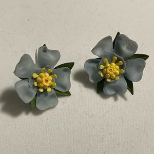 Vintage metal flower earrings